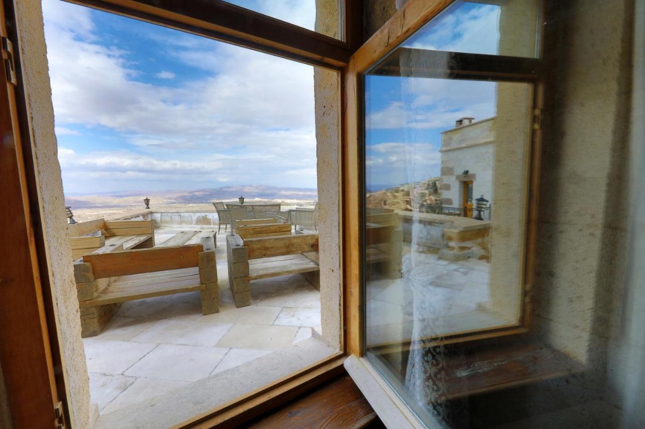 Eyes Of Cappadocia Cave Hotel Ючхисар Екстериор снимка