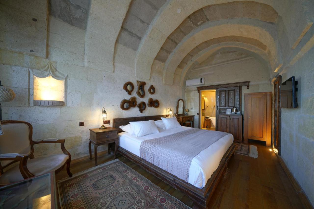 Eyes Of Cappadocia Cave Hotel Ючхисар Екстериор снимка